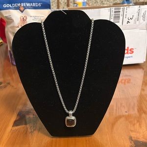 Necklace with pendant